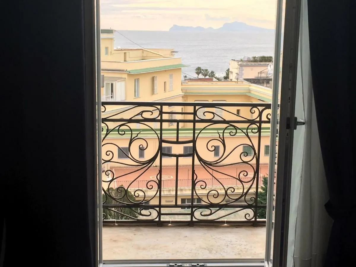 Specchio Di Parthenope B&B Naples